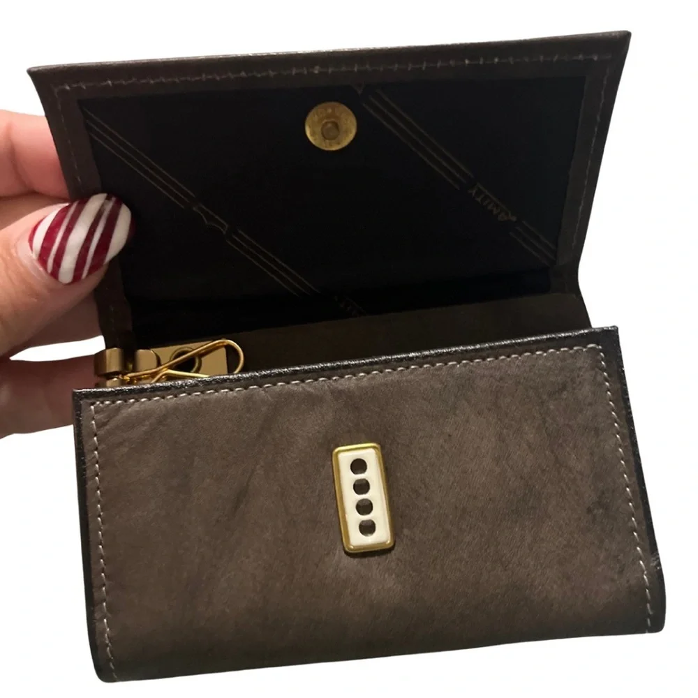 NWT Amity Black Brass Cowhide Charcoal Leather Key Holder Made in USA - Picture 8 of 8